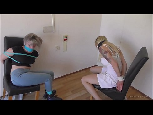 ❤️ Kev quav yeeb quav tshuaj / khi thiab gagged / damsel nyob rau hauv kev nyuaj siab ❤️❌ Porno vk ntawm hmn.pornovore.ru% ❌️ Ib
